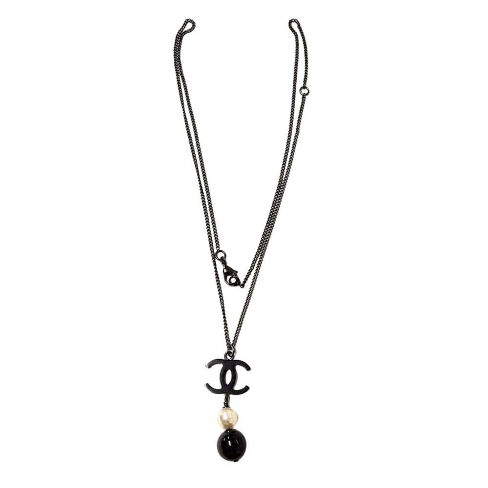 CHANEL Black Pearl Logo Necklace - Picture 3 of 5